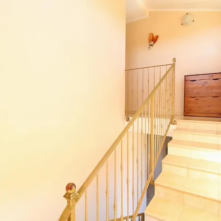House 2209 Feriehus Šišan