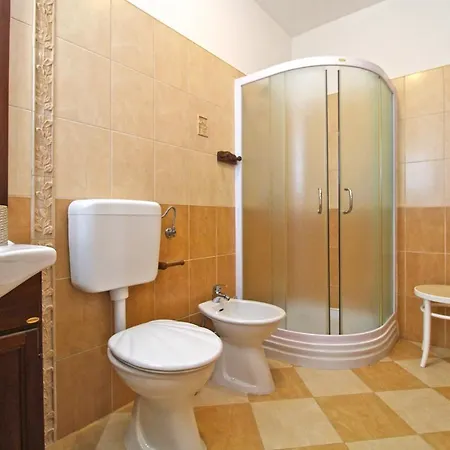 House 2209 بيت للعطل Šišan