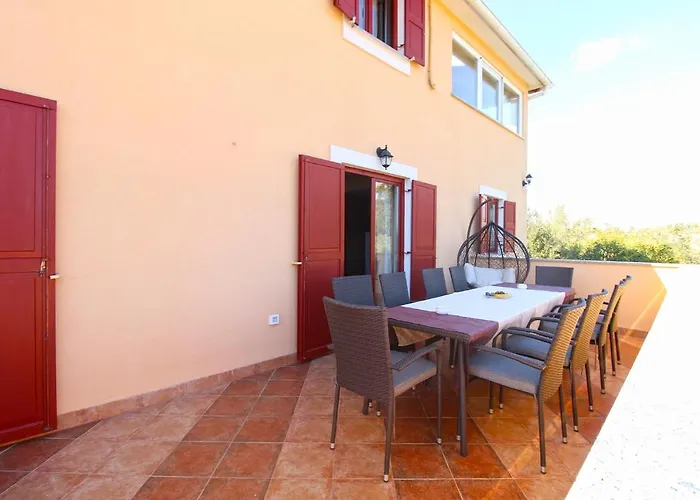 House 2209 بيت للعطل