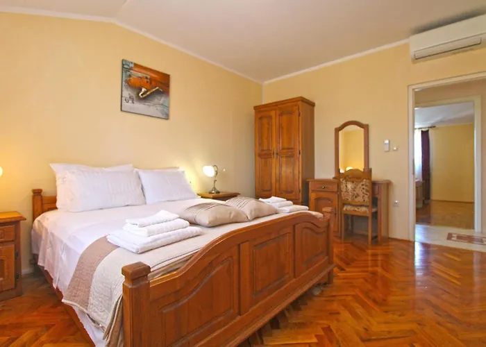 House 2209 بيت للعطل