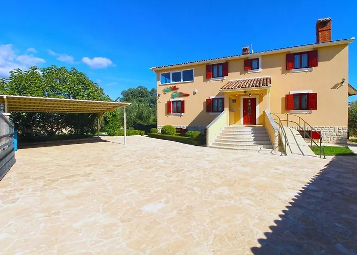 House 2209 بيت للعطل Šišan