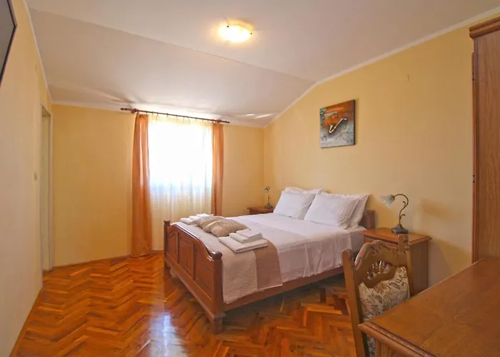 House 2209 Šišan