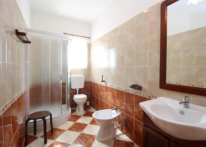 House 2209 * Šišan
