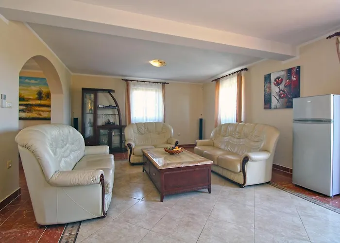 House 2209 بيت للعطل Šišan